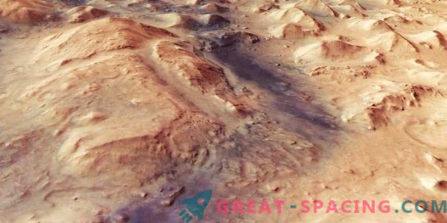 Água, vento e gelo participaram da formação da superfície marciana