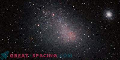 VISTA peeks through the dust curtain of the Small Magellanic Cloud