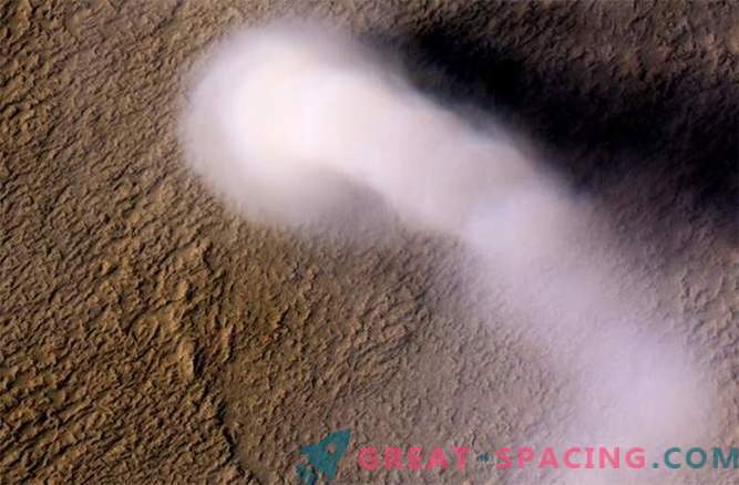 Tornados de poeira afetam o clima de Marte