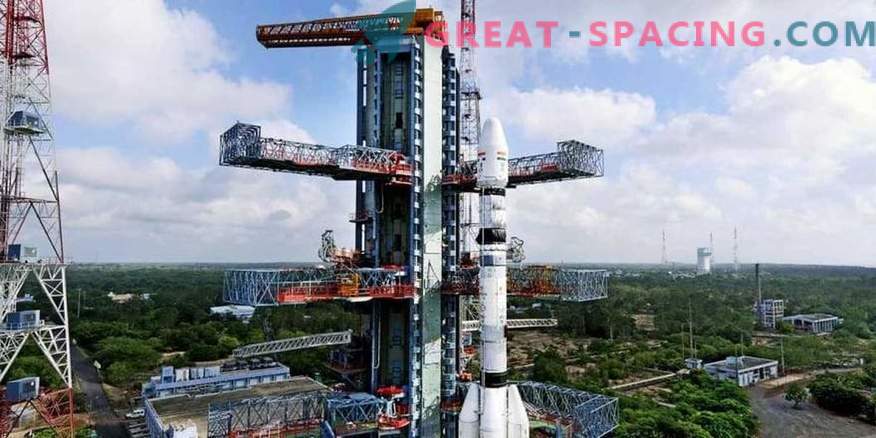 Índia lança mega-foguete