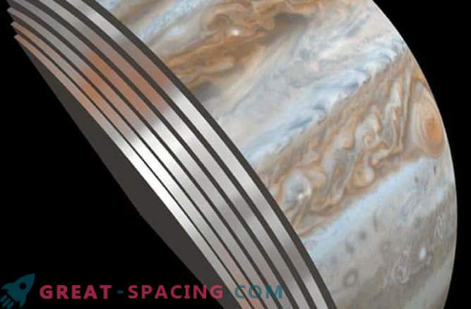 Kompiuterių triktis panaikino Juno manevrą netoli Jupiterio
