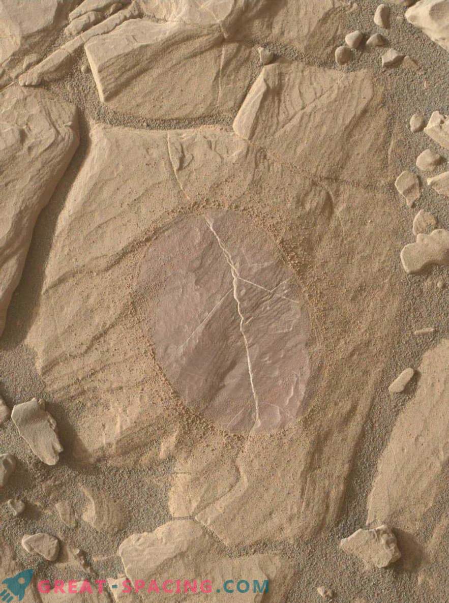 O cume marciano manifesta habilidades de cor do rover