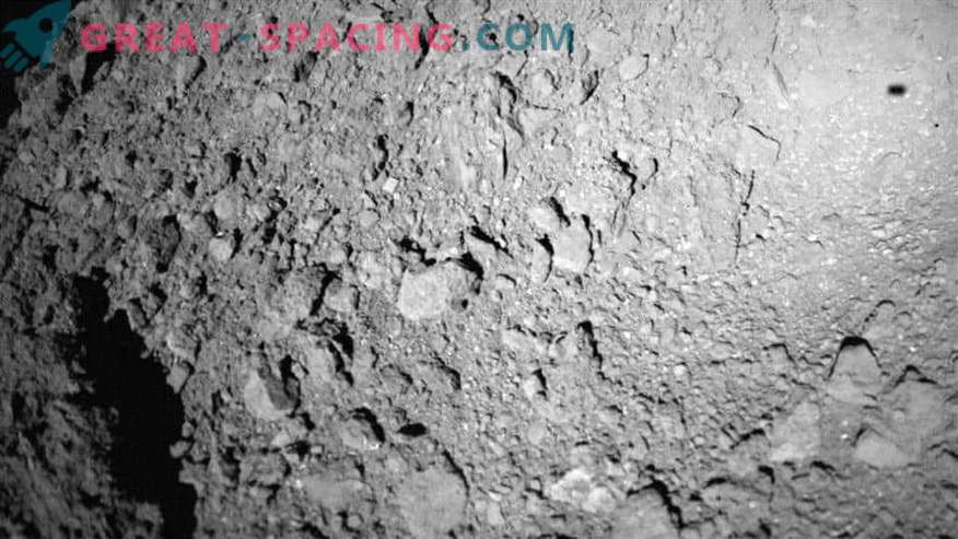 Hayabusa-2 adia a descida da sonda para o asteroide Ryugu