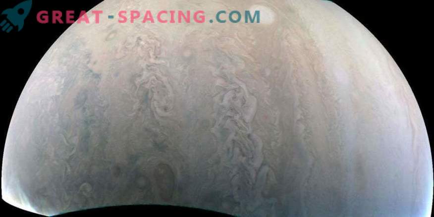 A violenta tempestade de Júpiter encontra Juno