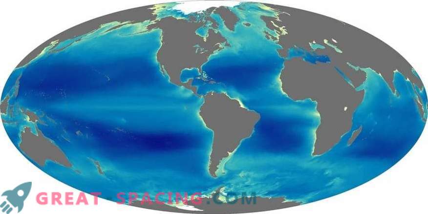 Žemė sugeria savo vandenynus!