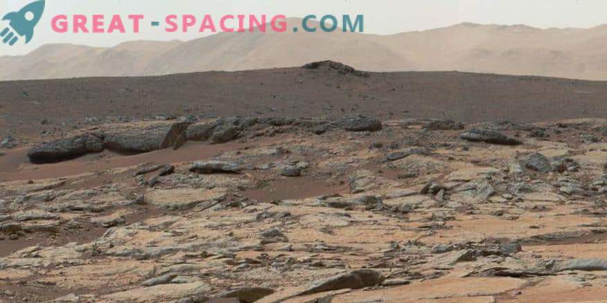 Марсиските седименти формираат мрежа на површина