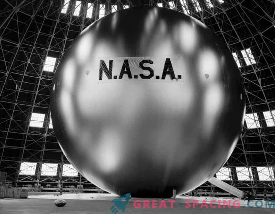 O primeiro satélite de comunicações foi um balão gigante