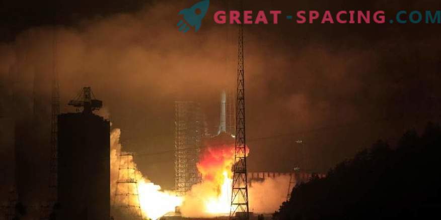 Lançamento de um satélite chinês prevê uma missão para o lado negro da lua