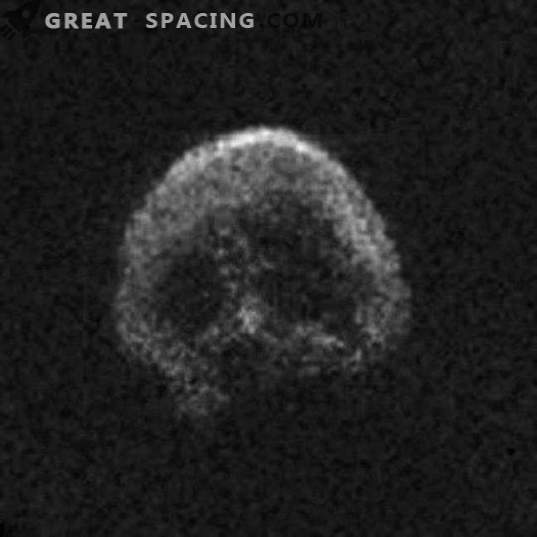 Um estranho crânio cósmico está voando para a Terra. Um asteróide é perigoso para o nosso planeta?