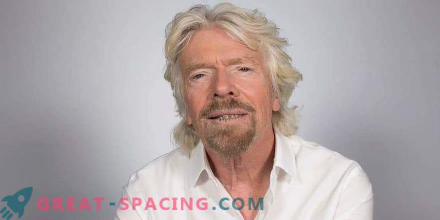 Richard Branson se prépare pour un vol spatial en juillet.