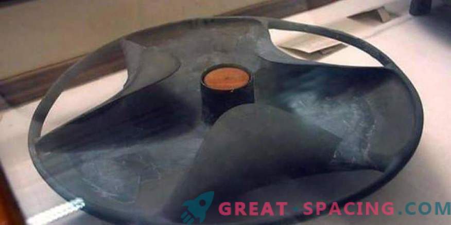 Ufologistas acreditam que o disco de Sabu pode ser um modelo antigo de um disco voador