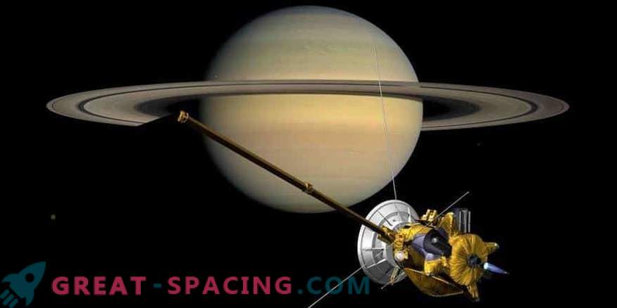 Cassini continua no grand finale