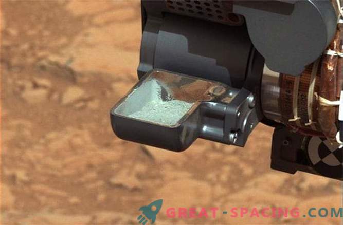 Vazamento súbito e resultados interessantes dos experimentos de busca orgânica orgânica do Curiosity em Marte