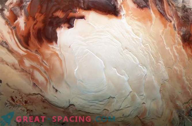 Space cappuccino: deliciosos cachos no pólo sul de Marte