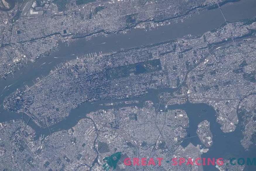 A NASA relembra o 11 de setembro com novas imagens de Nova York do espaço