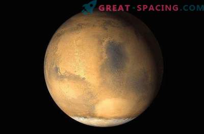 Uma grande tempestade de poeira pode em breve atingir Marte