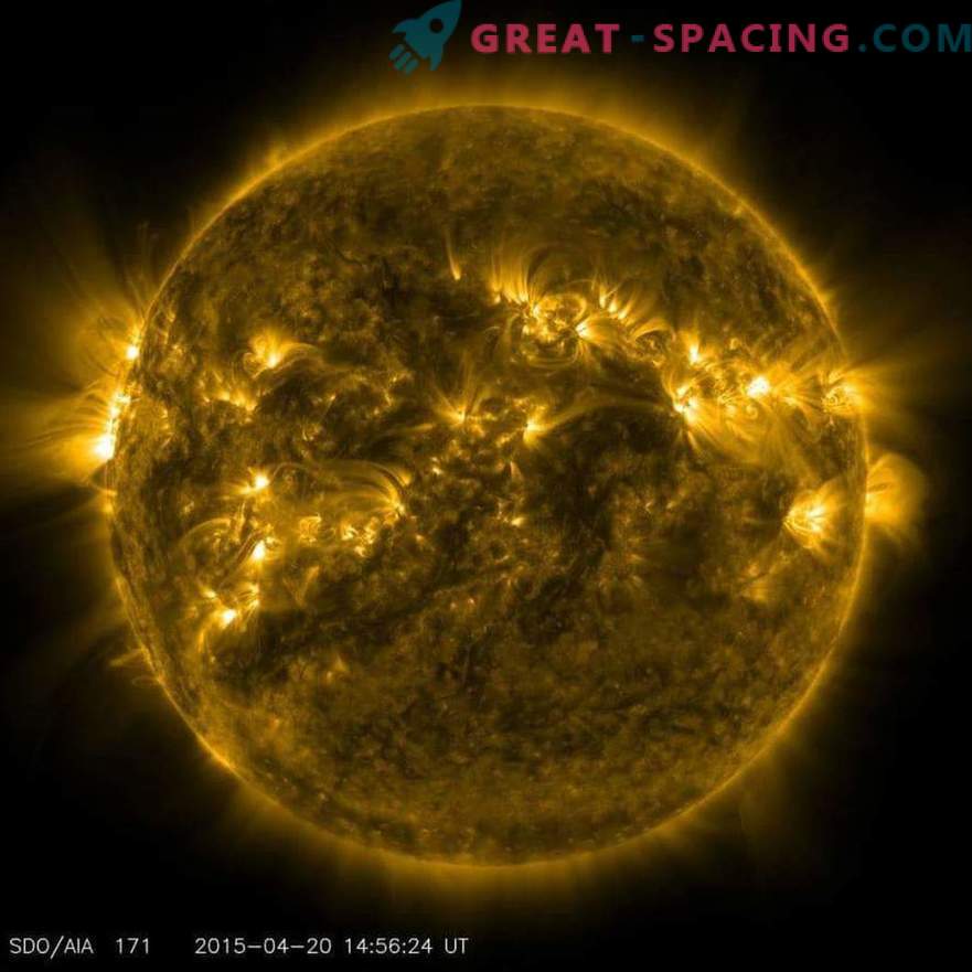 Poderosas erupções solares causadas por enormes linhas magnéticas
