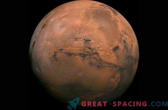 Água fervente pode causar estrias marcianas.