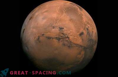 Água fervente pode causar estrias marcianas.