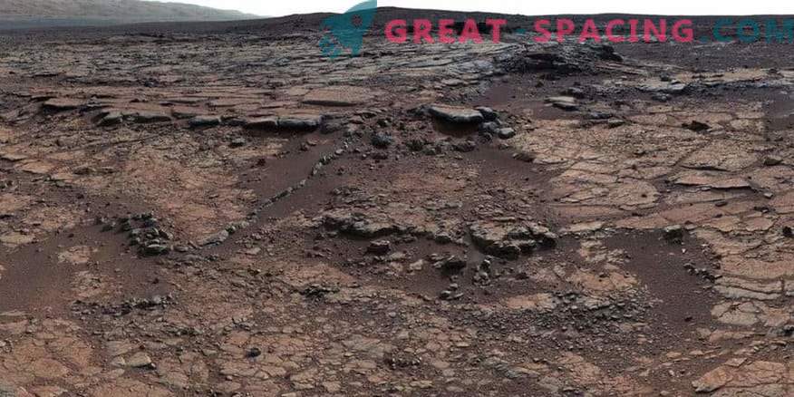 Curiosidade descobriu algo estranho na atmosfera marciana