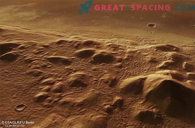 O gelo pode ser escondido sob as colinas de Marte