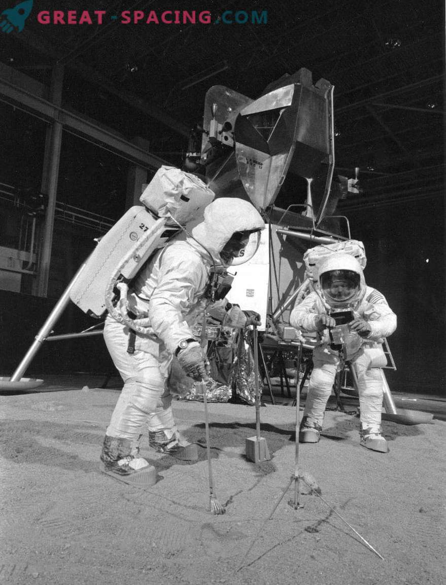 Onde a entrada da NASA no pouso de astronautas na lua desapareceu