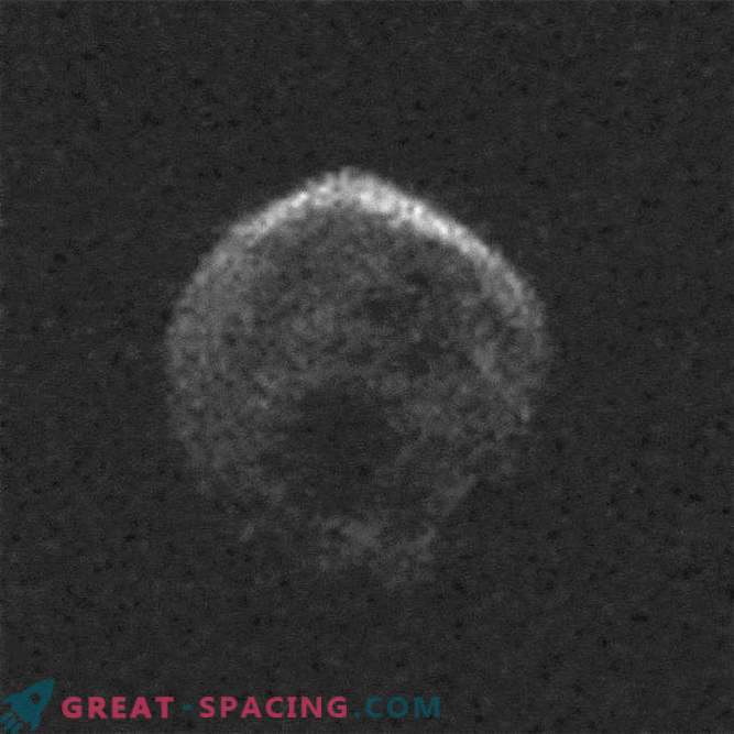 Cientistas receberam imagens de radar de um cometa assustador