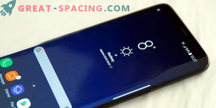 O smartphone Galaxy A5 (2018) apareceu no site oficial