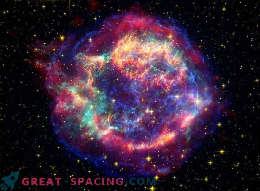 Os astrônomos registraram em primeiro lugar uma explosão de supernova em detalhes.