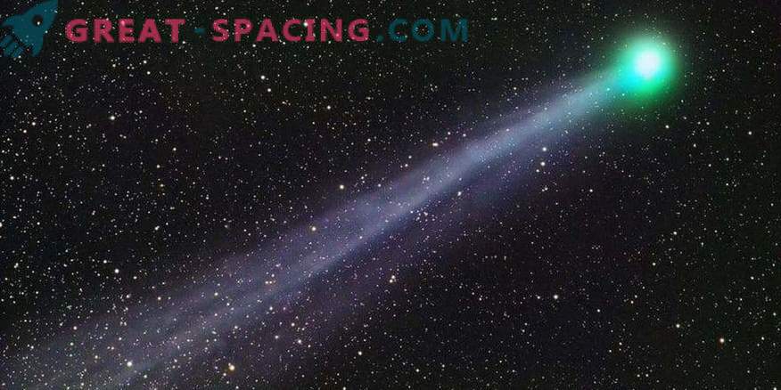 A cauda de aviso do Cometa Swift-Tuttle