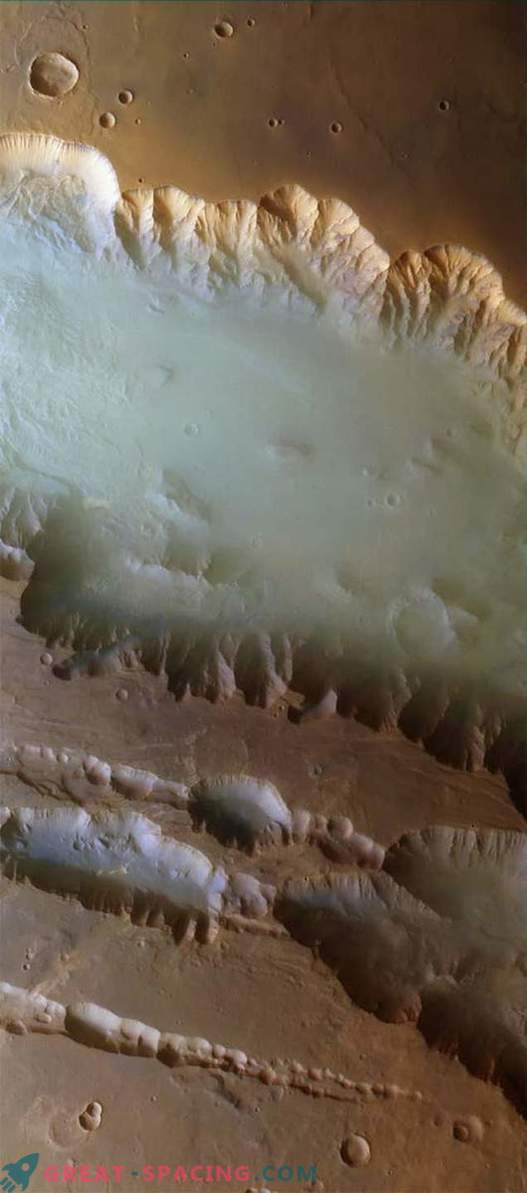 Névoa detectada na superfície de Titã