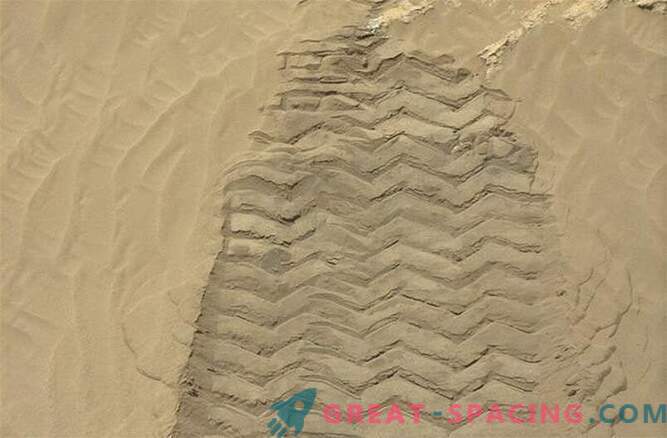 Curiosidade é explorar as dunas de Marte: Foto
