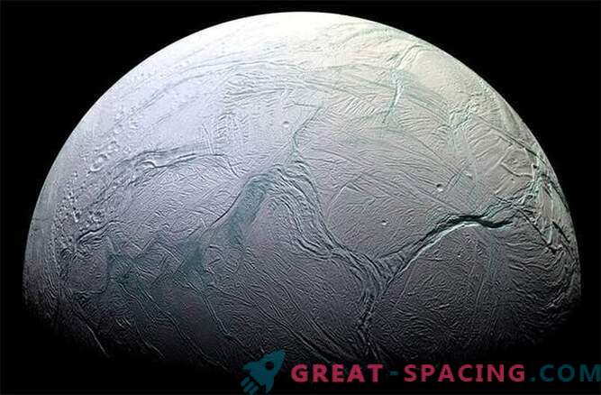 A sonda interplanetária da Cassini completa a missão de investigar o satélite Saturno Encelado